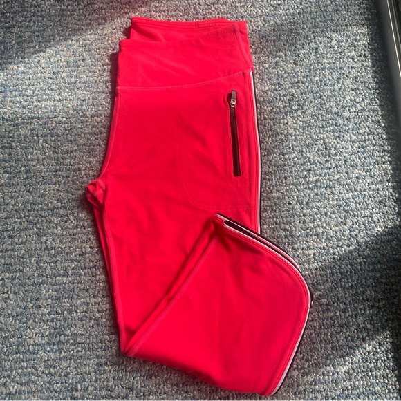 Fabletics pink leggings, cropped 🌺 - Picture 2 of 6